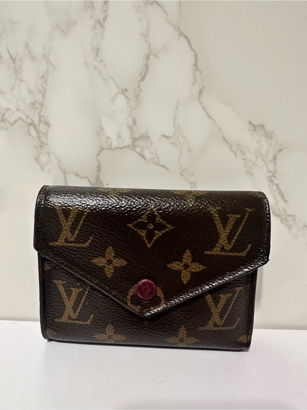 LOUIS VUITTON ❤️🌟 NZ5127 MONOGRAM COMPACT WALLET ⭐️